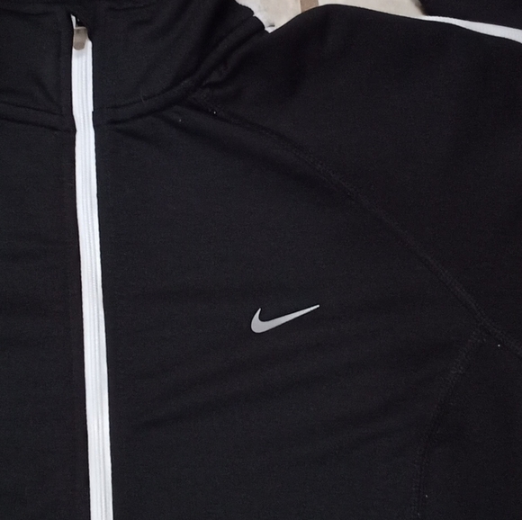 Nike Black and White 1/4 Zip Size Medium - Picture 4 of 5